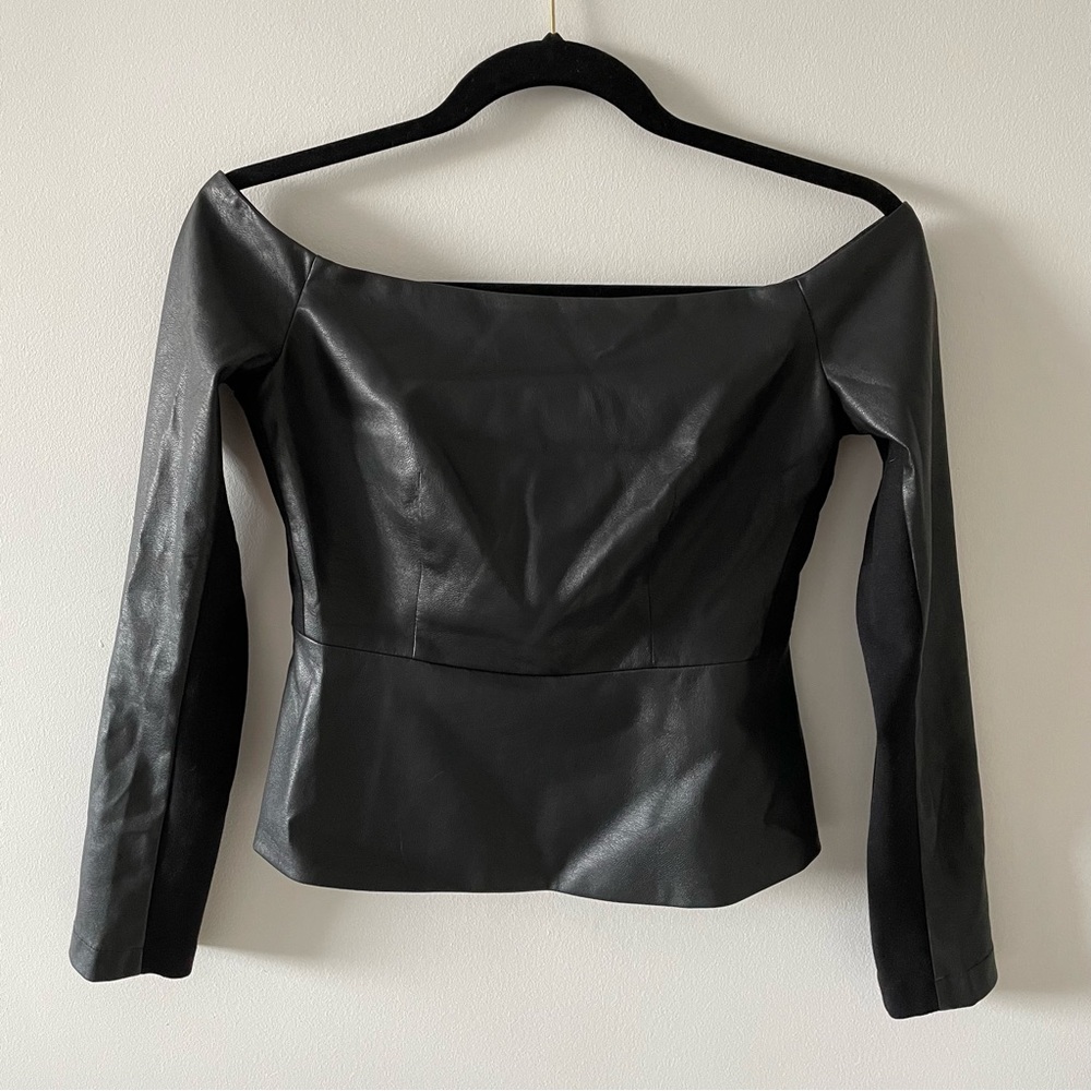 BCBGMAXAZRIA black long sleeve off the shoulder faux leather peplum top shirt XS